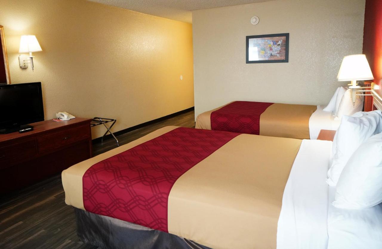 Econo Lodge Inn & Suites Kearney Exterior photo